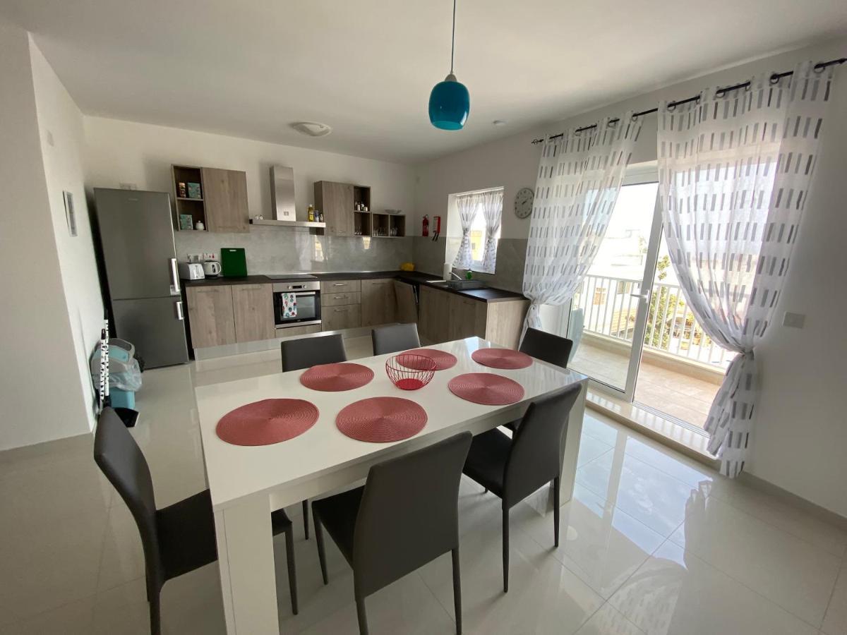 Sunshine Apartments Mellieha - Modern Three Bedroom Apartment - Apt No 1 Exteriör bild